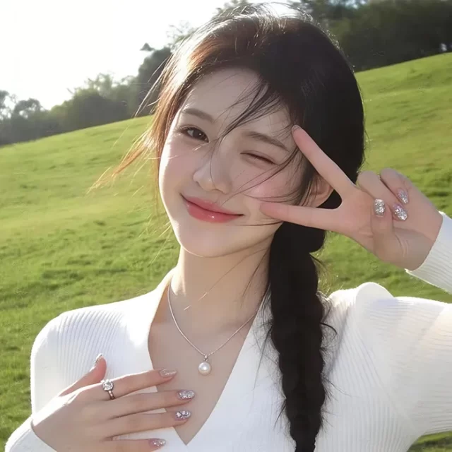 女生头像，文静女生头像