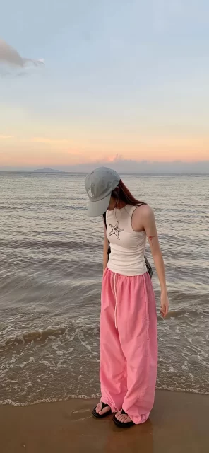 ins风海边人像摄影，休闲度假风格女生壁纸