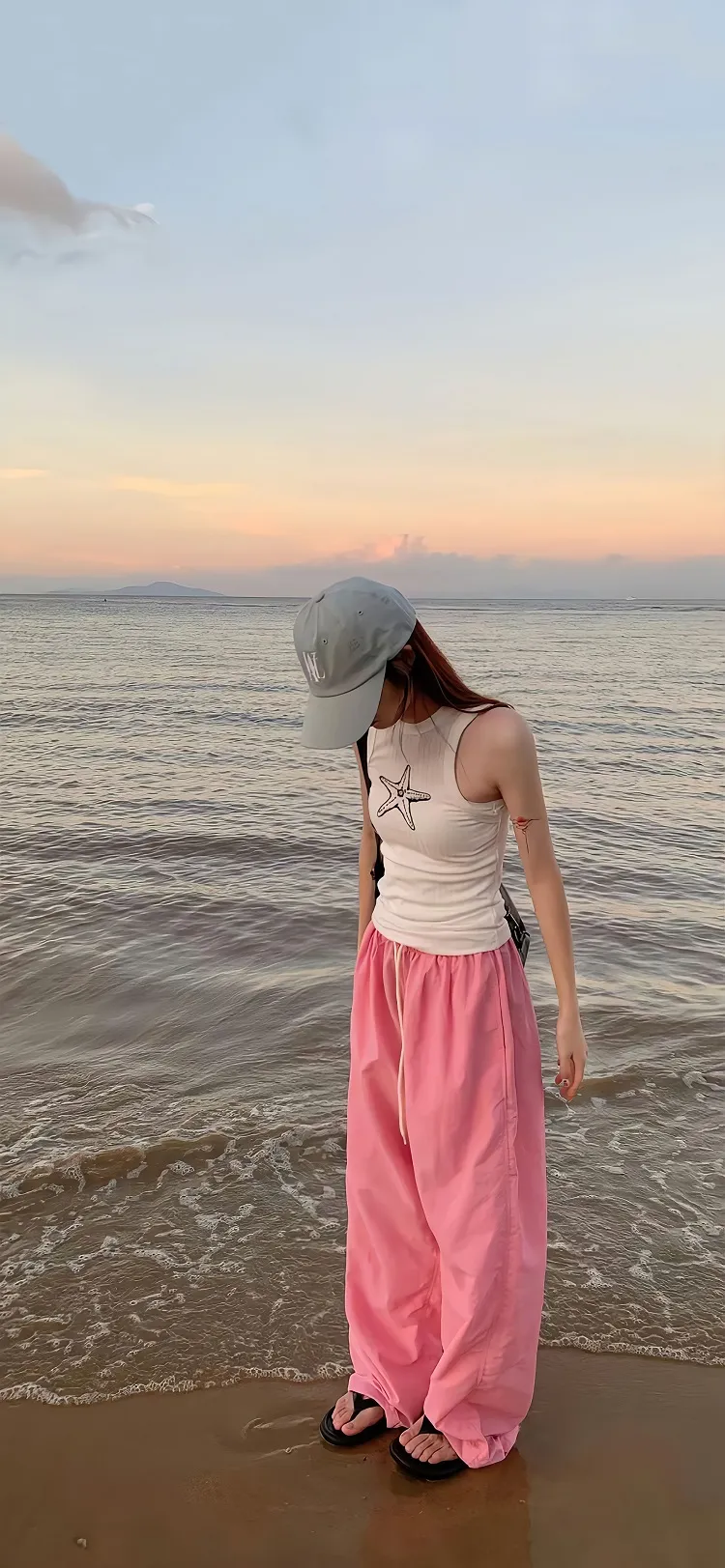 ins风海边人像摄影，休闲度假风格女生壁纸